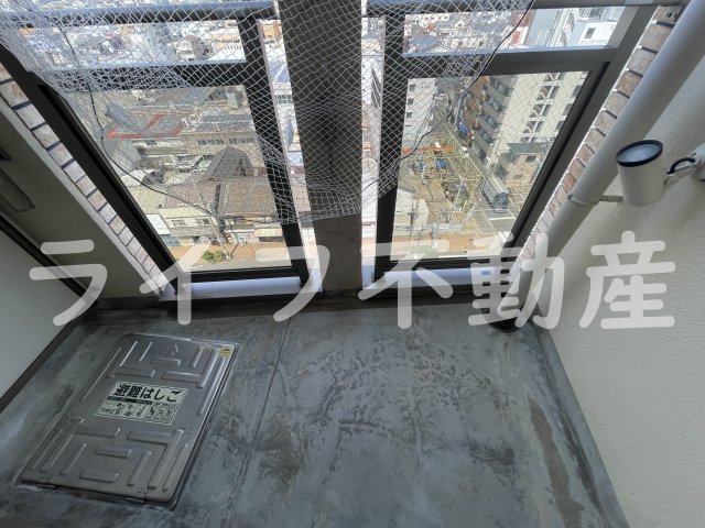 バルコニー　開放的で明るい空間を演出してくれるバルコニーです