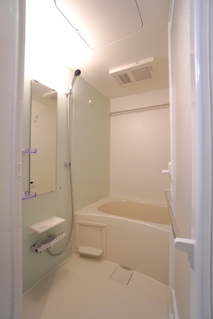 バス・シャワールーム　※写真は同タイプ住戸です。