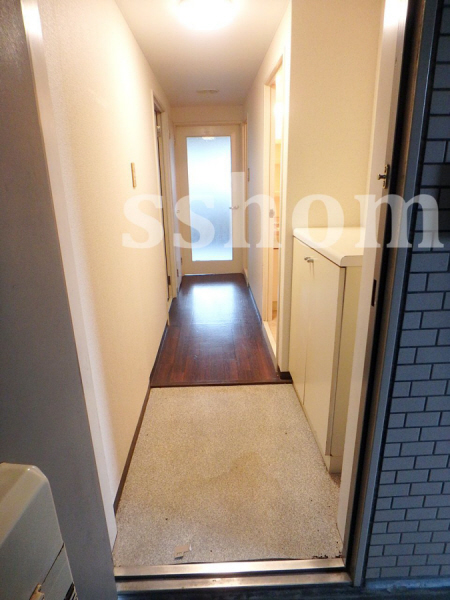 玄関　お部屋は見えません