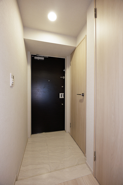 玄関　※写真は同タイプ住戸です。