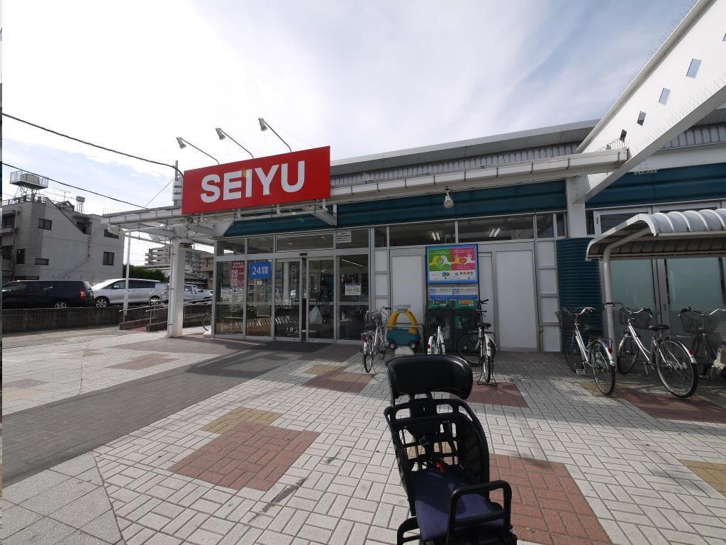 スーパー　西友木町店（スーパー）まで942m