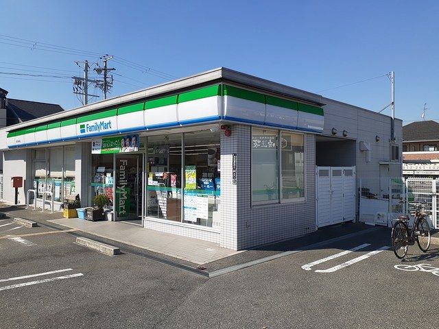 コンビニ　ファミリーマート堺浜寺船尾（コンビニ）まで382m