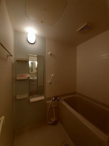 バス・シャワールーム　お風呂です