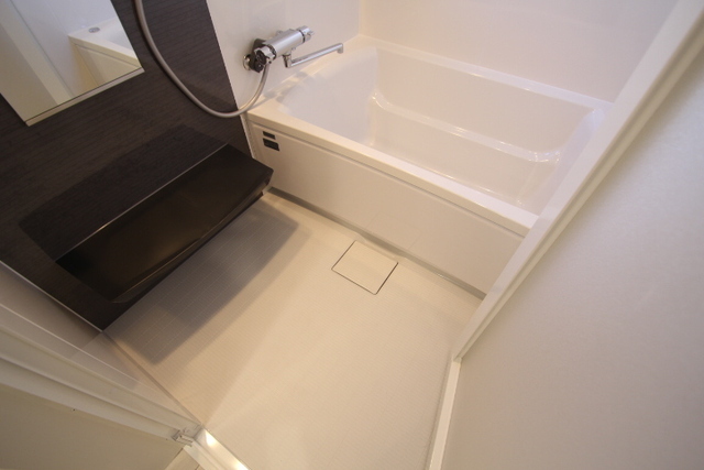 バス・シャワールーム　※別号室の写真です