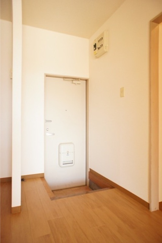 玄関　図面と現状に相違がある場合には現状を優先