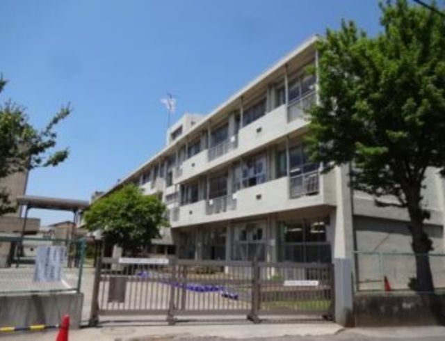 小学校　千葉市立寒川小学校（小学校）まで1054m