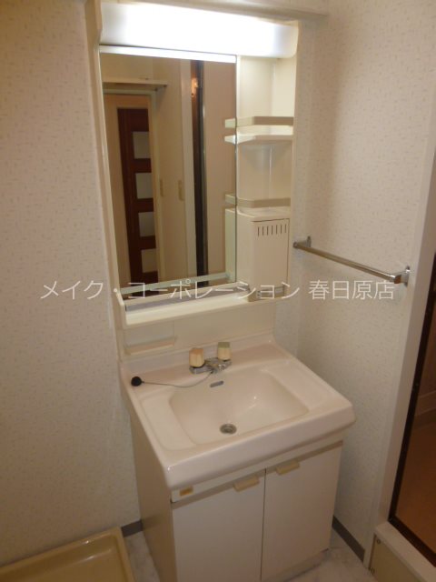 洗面設備　写真は同型タイプ