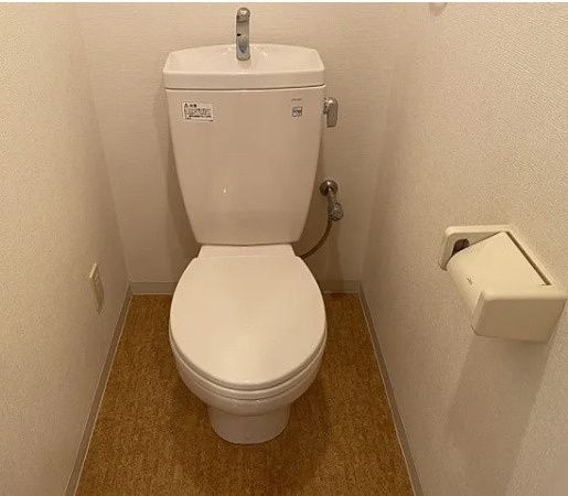 トイレ　別号室参考写真