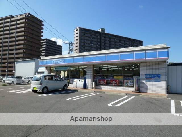 コンビニ　ローソン（コンビニ）まで595m