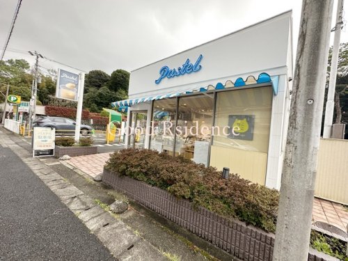 飲食店　パステルデザート新横浜店（飲食店）まで704m