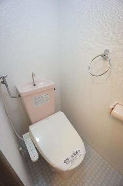 トイレ　同タイプ内観です