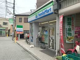 コンビニ　ファミリーマート荻窪教会通り店（コンビニ）まで222m