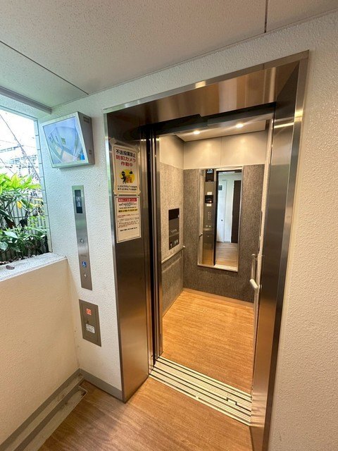 ロビー