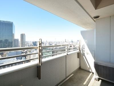 バルコニー　落ち着いた時間を過ごせるバルコニーです