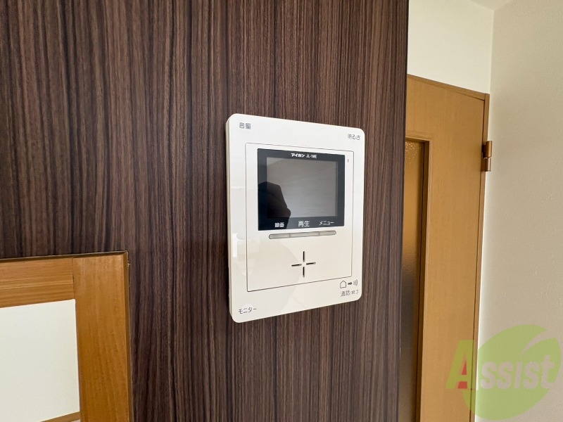 セキュリティ　ＴＶモニター付インターホンです。来客者の顔が見えるので安心！
