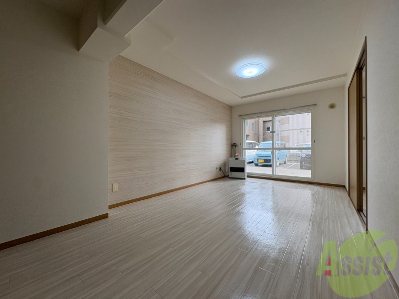 居室・リビング　広くてキレイなお部屋が広がっていて、充実した生活が送れそう。