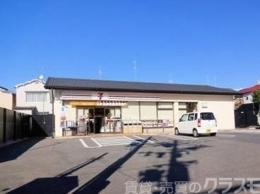コンビニ　セブンイレブン深草大亀谷店（コンビニ）まで633m