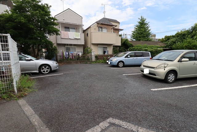 駐車場　駐車場！