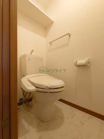 トイレ　別部屋参考写真となります。