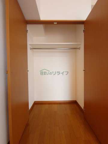 収納　別部屋参考写真となります。