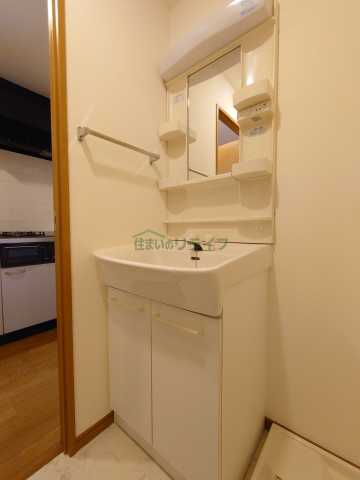 洗面設備　別部屋参考写真となります。