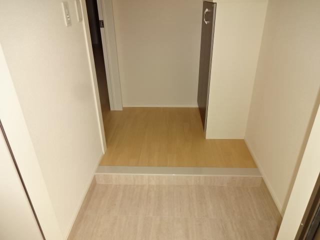 玄関　玄関（イメージ）