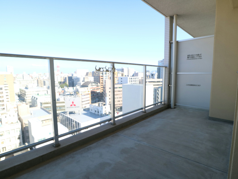 バルコニー　※別部屋参考写真。現状優先です。