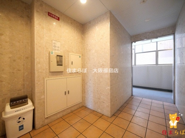 エントランス　共用部の印象も大切に