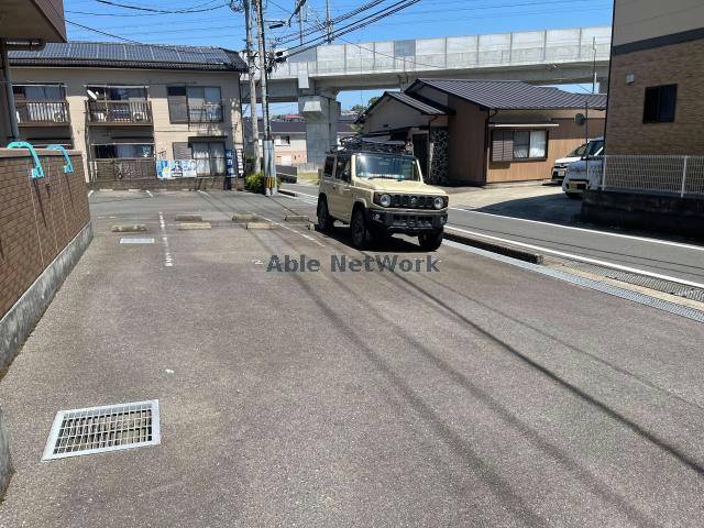 駐車場　駐車場