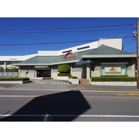 銀行　諏訪信用金庫長地支店（銀行）まで778m