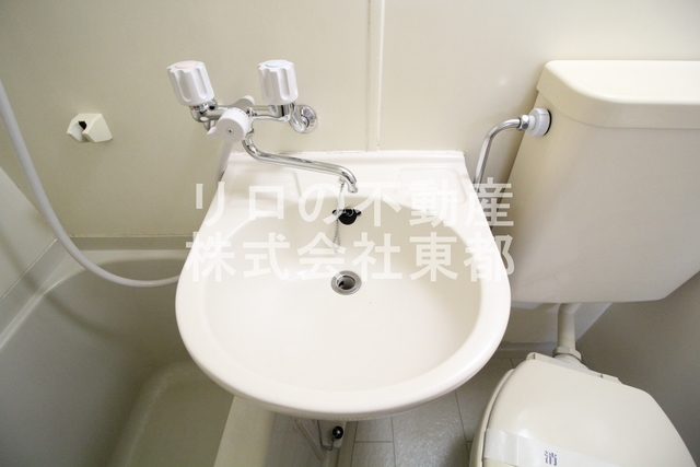 洗面設備　洗面ボウルもついているので、ここで洗顔できますね☆