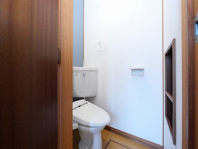 トイレ　落ち着いたトイレです