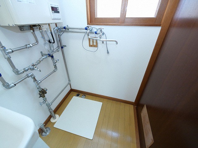 洗面設備　忙しい朝には欠かせない洗面所です