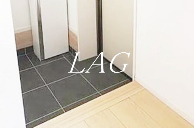 玄関　玄関です。