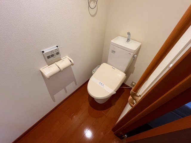 トイレ　コンパクトで使いやすいトイレです