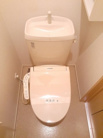 トイレ　トイレもきれいです