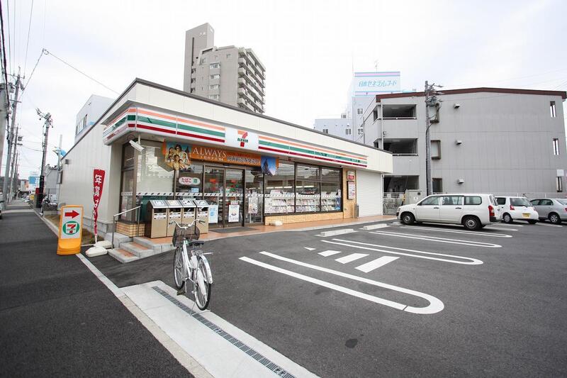コンビニ　セブンイレブン名古屋八剣2丁目店（コンビニ）まで404m