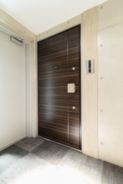 玄関　※写真は同タイプ住戸です。