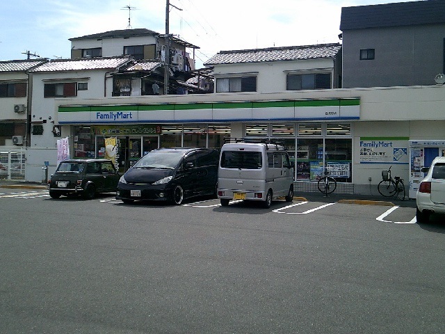 コンビニ　ファミリーマート　西成松（コンビニ）まで170m