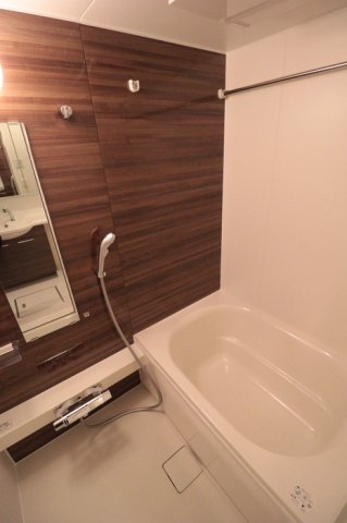 バス・シャワールーム　※他部屋参考写真