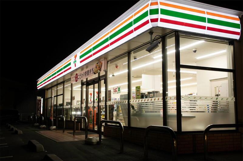 コンビニ　セブンイレブン 品川南大井1丁目店（コンビニ）まで240m