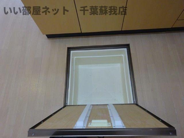 収納　床下収納