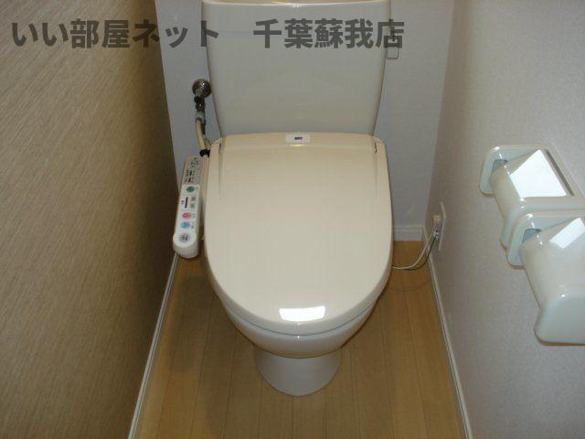 トイレ　清潔感のあるトイレです