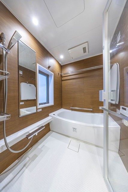バス・シャワールーム　※写真は同タイプ住戸です。