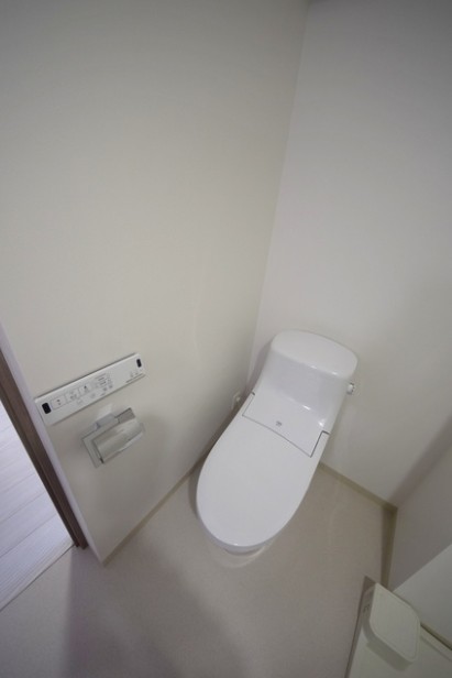 トイレ　※別部屋参考写真