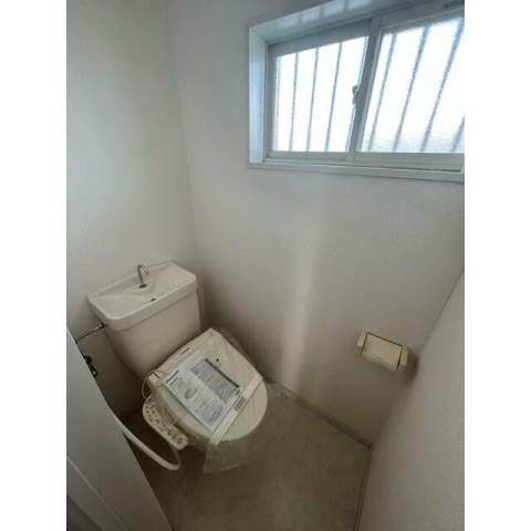 トイレ　※他部屋写真参考