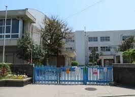 小学校　甲陽園小学校（小学校）まで600m