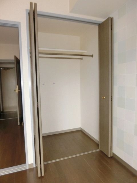 収納　奥行きのある収納です。