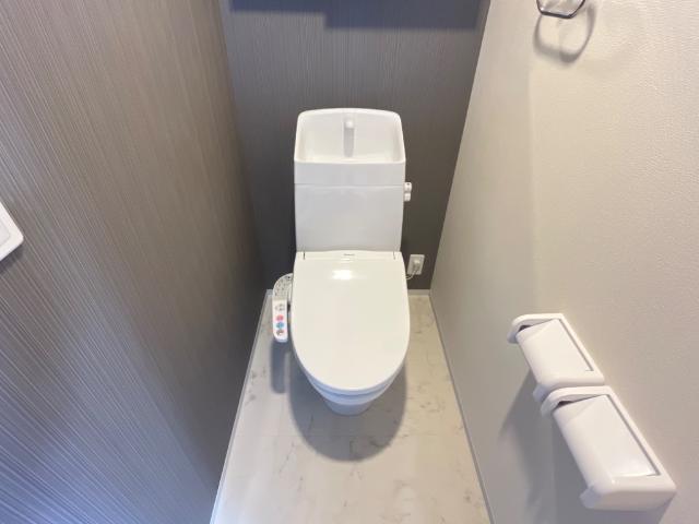 トイレ　シャワー付トイレ