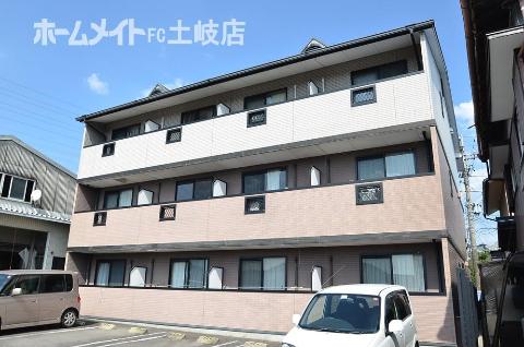 建物外観　外観写真（昼）
